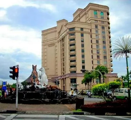 New Riverbank Suites - Waterfront Kuching City Exterior photo